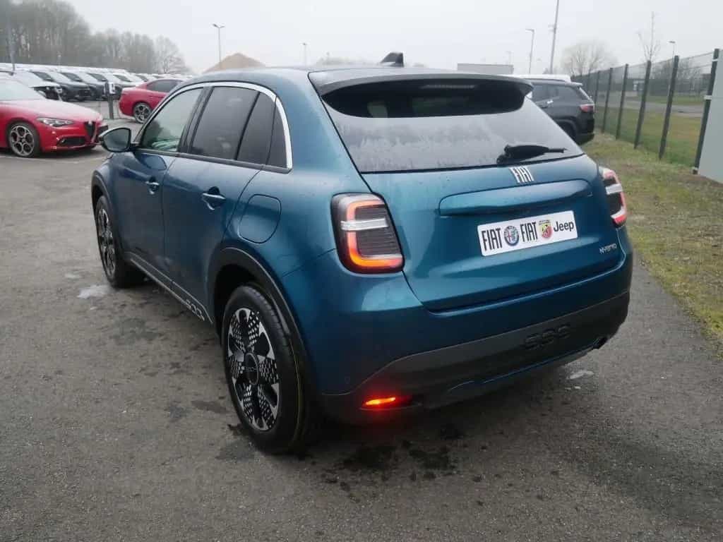 Fiat 600 HYBRID LA PRIMA 1.2 110 PS DCT6 LED NAVI KAM 05/2026-photo-4