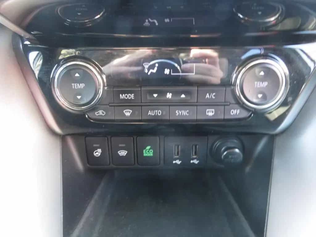 Mitsubishi Eclipse Cross /NAVI(SMARTLINK)/360°/LED/AHK/4xSH/ 11/2018-photo-21