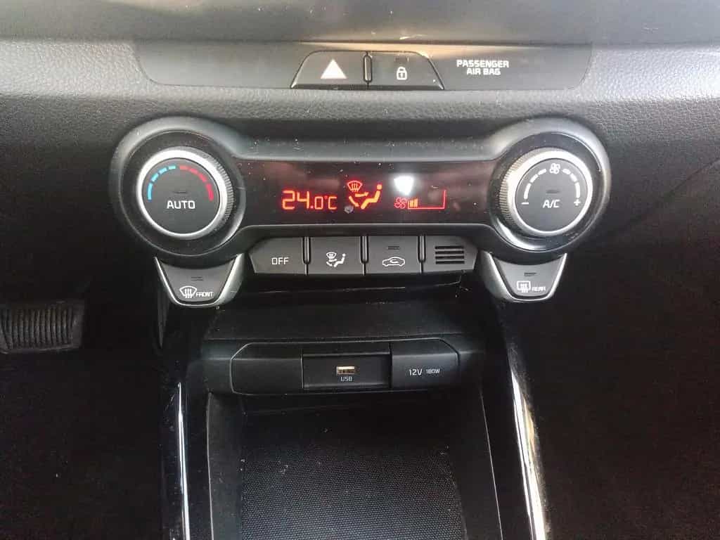 Kia Stonic Vision/NAVI/KAM/PDC/SITZHZG/TEMPO/SPUR 03/2022-photo-20