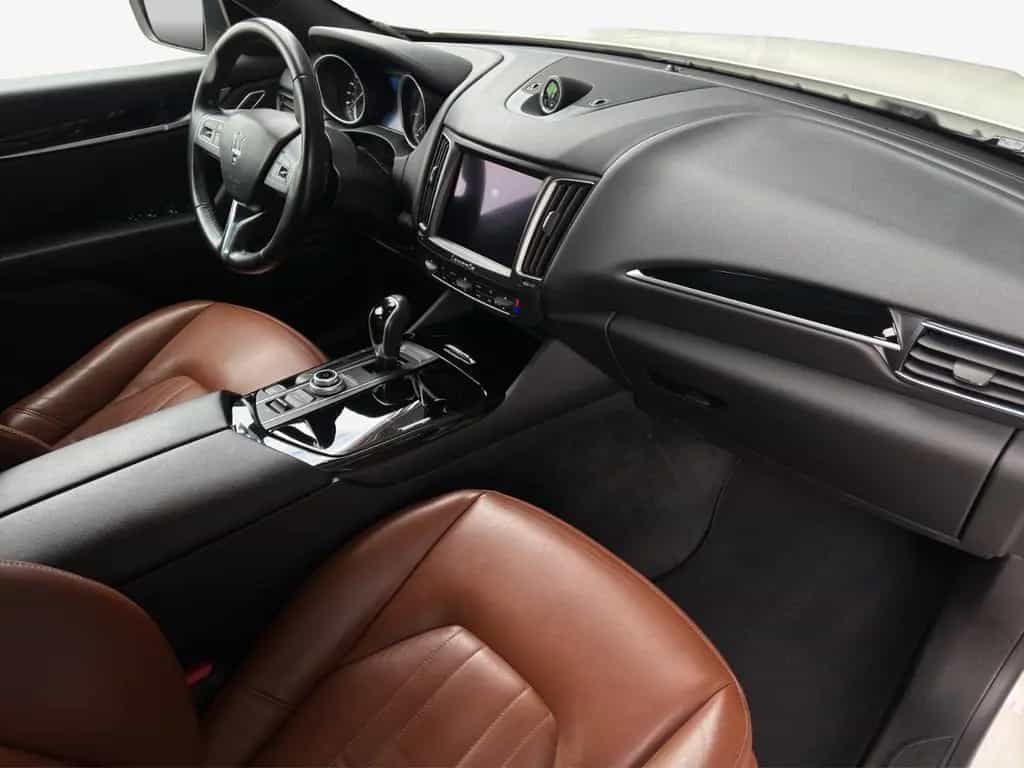 Maserati Levante °KEY°KAM°MEM°ST-HT°LED° 11/2016-photo-4