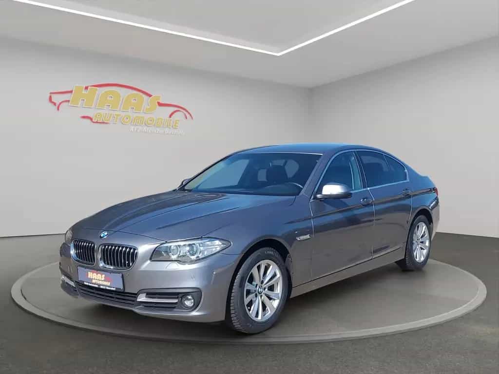 BMW 520 i Lim. *Bi-Xenon*Navi*PDC* 06/2015-photo-0