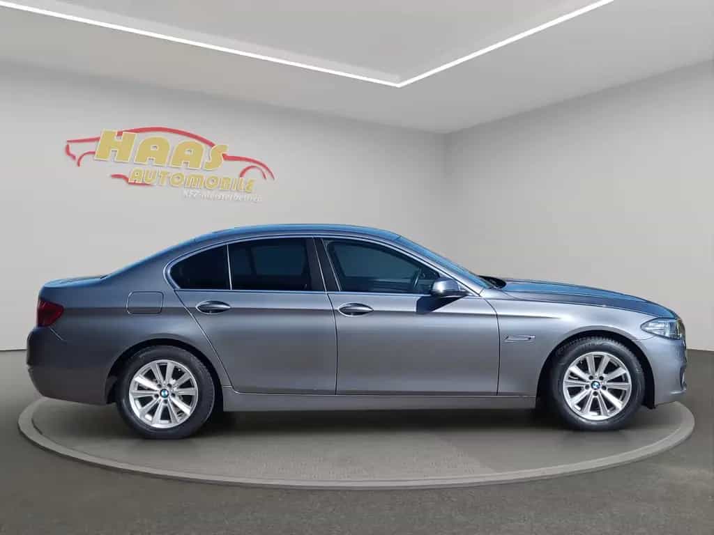 BMW 520 i Lim. *Bi-Xenon*Navi*PDC* 06/2015-photo-4