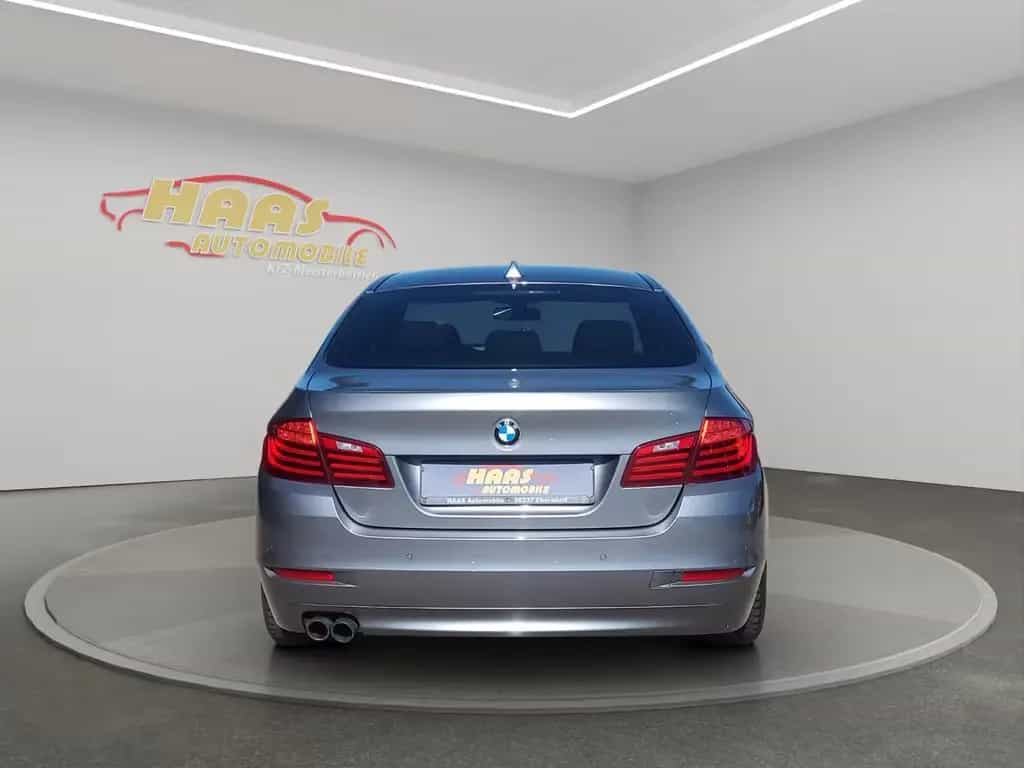 BMW 520 i Lim. *Bi-Xenon*Navi*PDC* 06/2015-photo-6