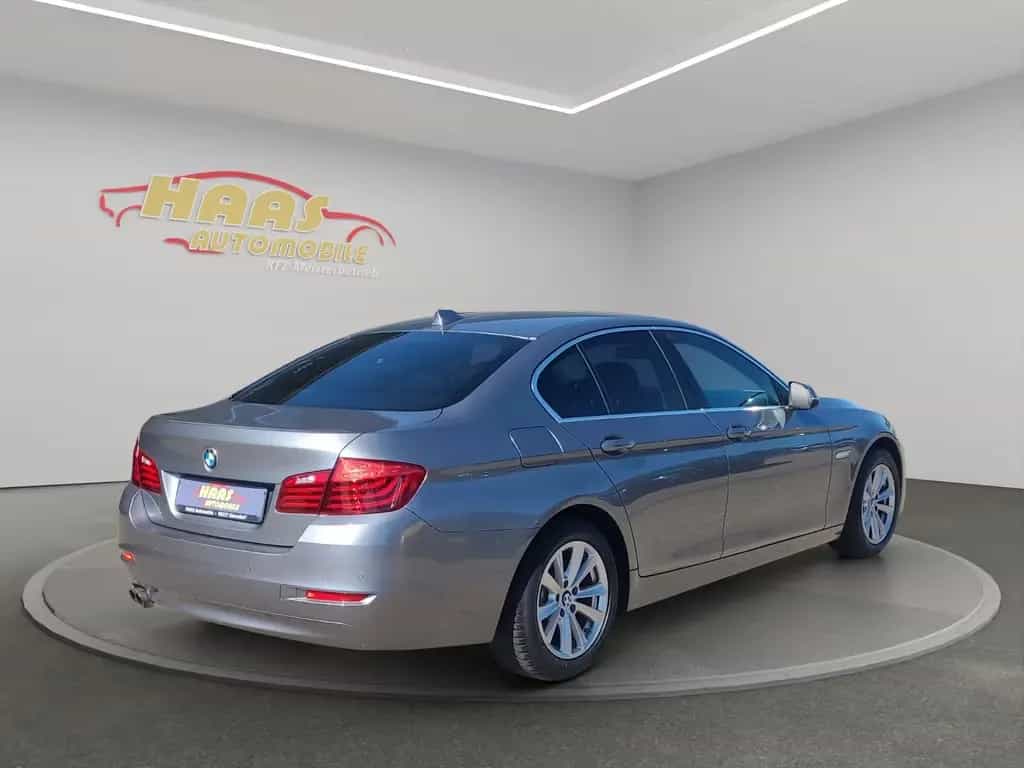 BMW 520 i Lim. *Bi-Xenon*Navi*PDC* 06/2015-photo-7
