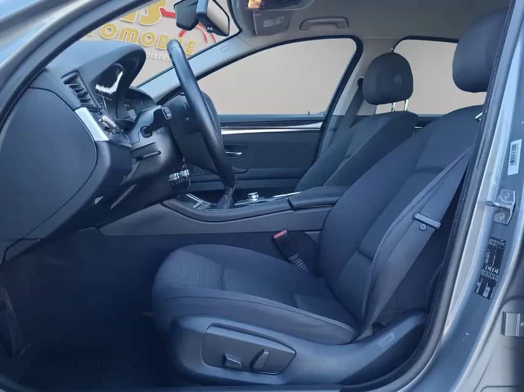 BMW 520 i Lim. *Bi-Xenon*Navi*PDC* 06/2015-photo-8