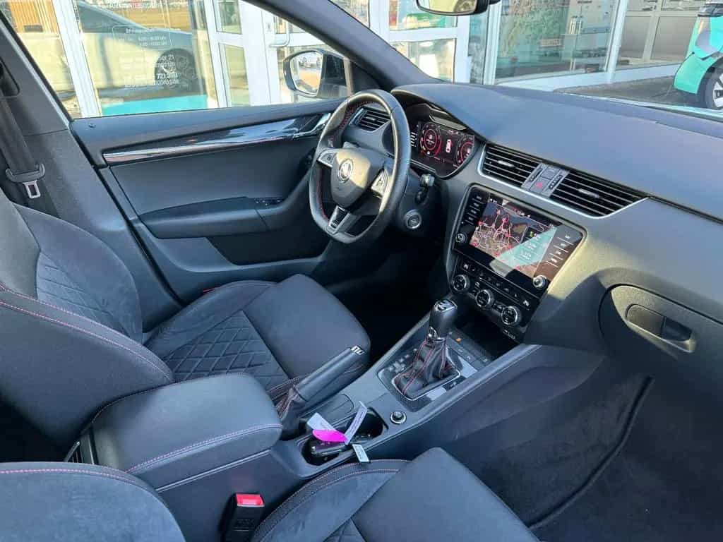 Skoda Octavia Combi RS 245 LED, AHK, Kamera 10/2018-photo-10