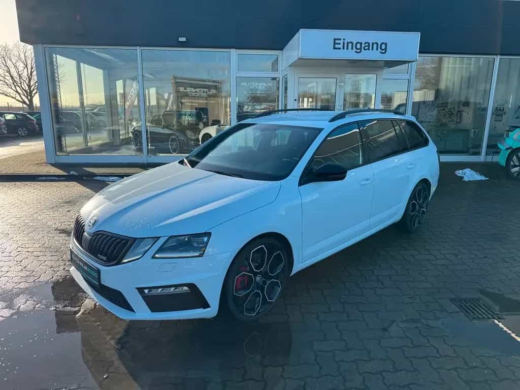 Skoda Octavia Combi RS 245 LED, AHK, Kamera 10/2018-photo-2