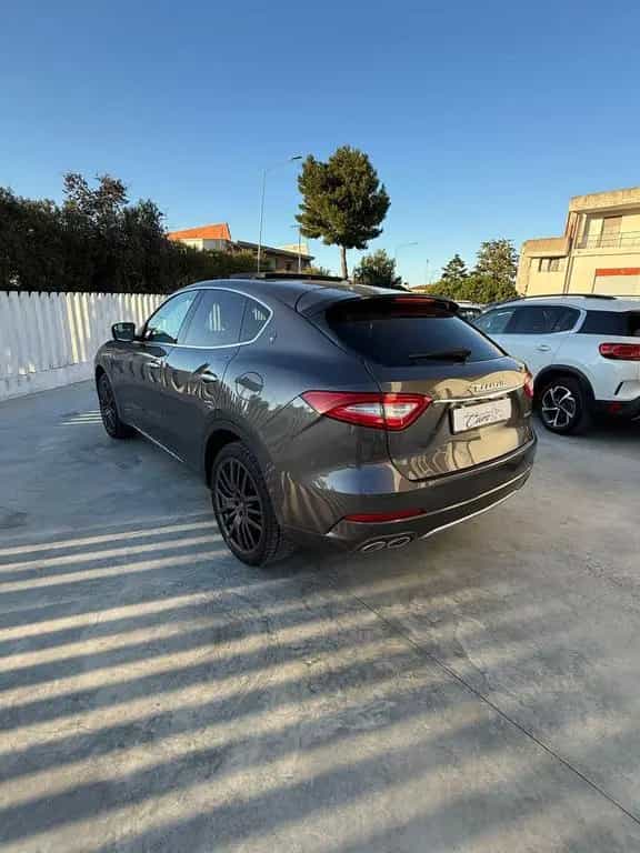 Maserati Levante V6 Diesel 275 CV AWD 01/2017-photo-3