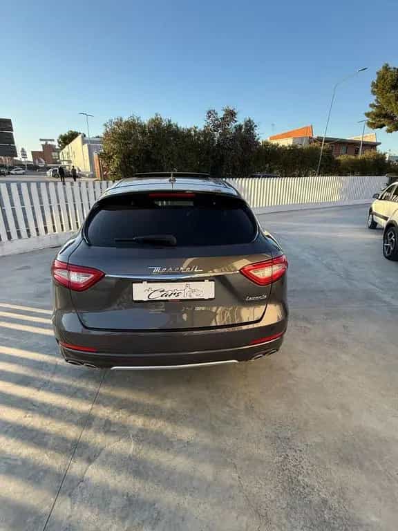 Maserati Levante V6 Diesel 275 CV AWD 01/2017-photo-4