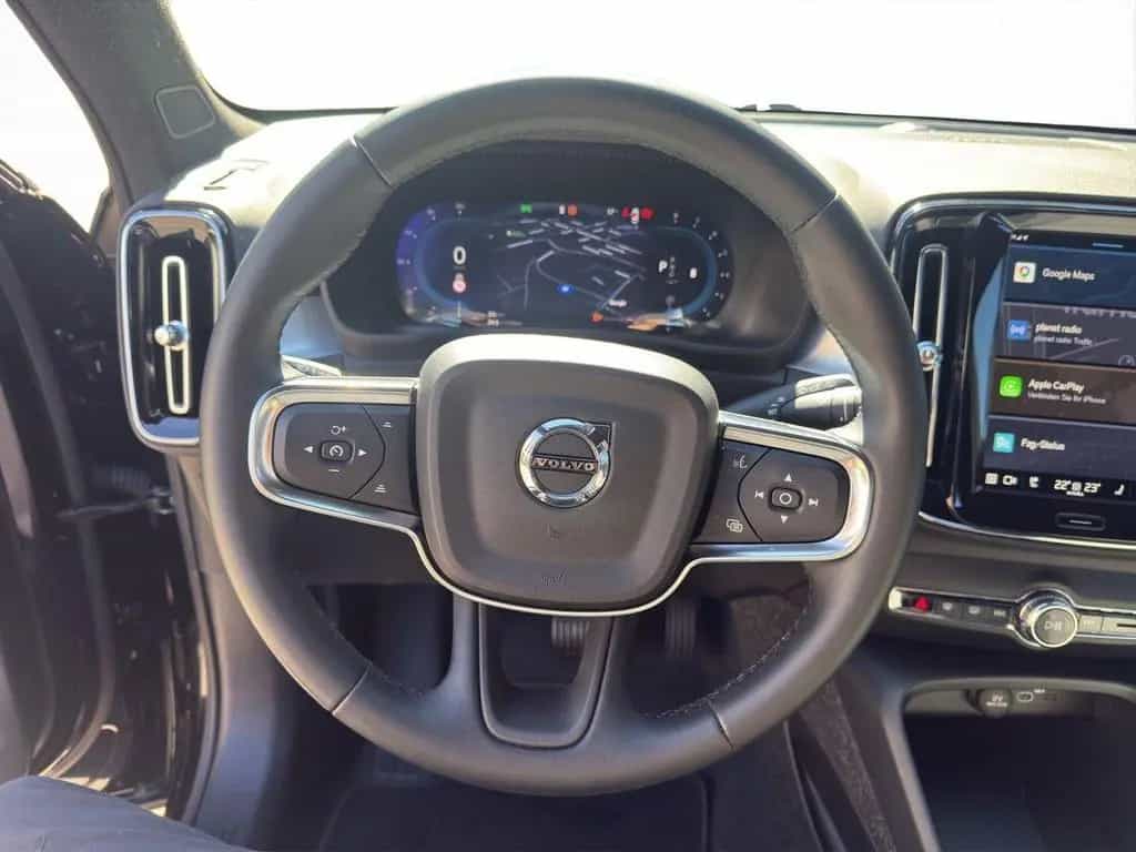 Volvo XC40 B3 Black Edition Plus H/K RFK NAV LED 20" 03/2025-photo-10