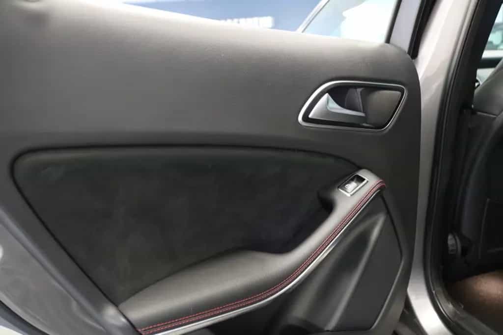Mercedes-Benz GLA 220 CDI AMG-LINE / d 4Matic/PANO/ACC/KAMERA 05/2015-photo-19