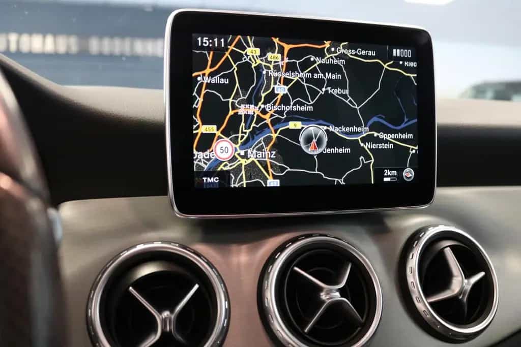 Mercedes-Benz GLA 220 CDI AMG-LINE / d 4Matic/PANO/ACC/KAMERA 05/2015-photo-25