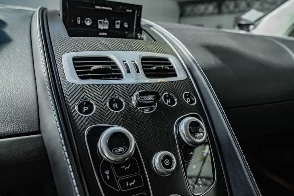 Aston Martin Vanquish Centenary *Low Mileage* 01/2014-photo-17