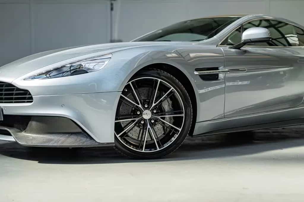 Aston Martin Vanquish Centenary *Low Mileage* 01/2014-photo-31