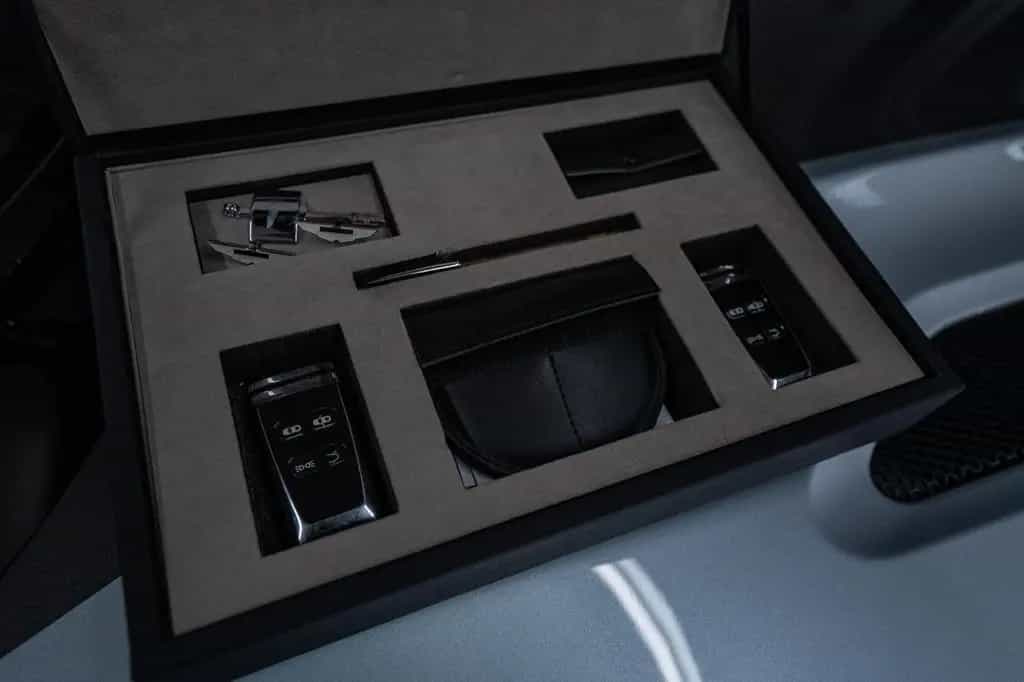 Aston Martin Vanquish Centenary *Low Mileage* 01/2014-photo-48