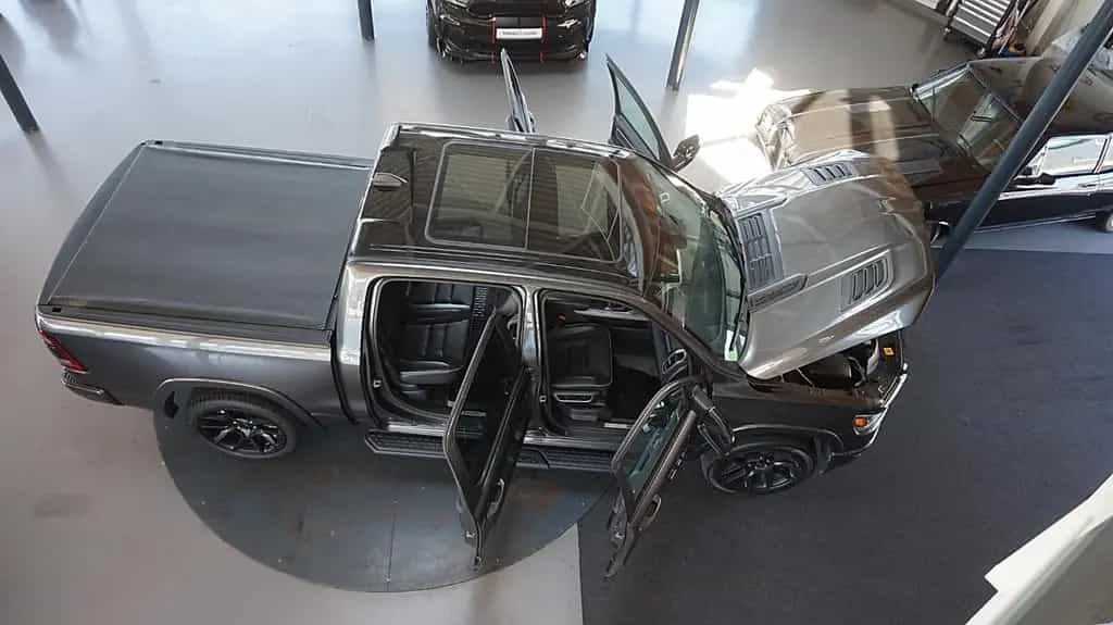Dodge RAM LARAMIE 22 Zoll*Pano*eTorque*AHK*Crew-Cab* 07/2021-photo-30