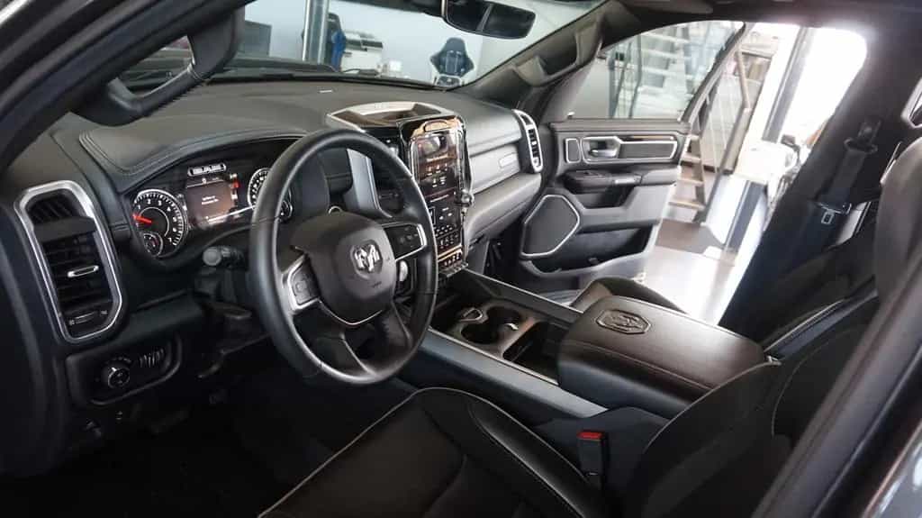 Dodge RAM LARAMIE 22 Zoll*Pano*eTorque*AHK*Crew-Cab* 07/2021-photo-8