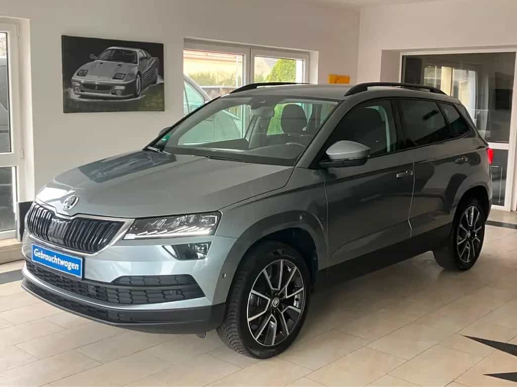 Skoda Karoq 1.5 TSI Style DSG ParkAssist LED Kamera 08/2018-photo-0