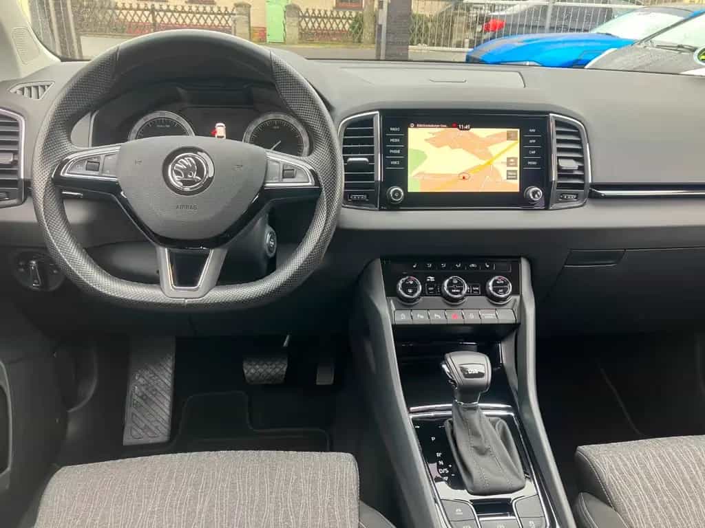 Skoda Karoq 1.5 TSI Style DSG ParkAssist LED Kamera 08/2018-photo-12