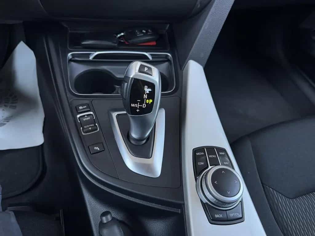 BMW 320 i GT Gran Turismo Advantage LED Scheinwerfer 10/2019-photo-16