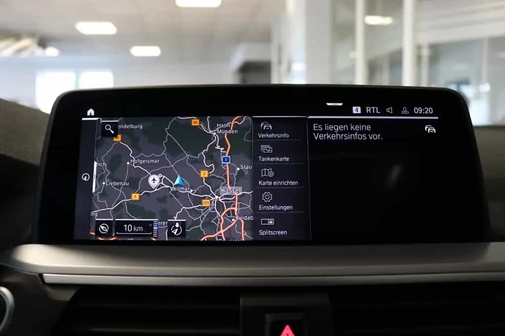 BMW X3 xDrive 20 d Advantage Pano HUD DAB+ Navi 11/2020-photo-29