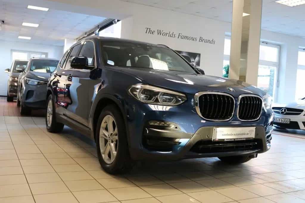 BMW X3 xDrive 20 d Advantage Pano HUD DAB+ Navi 11/2020-photo-9
