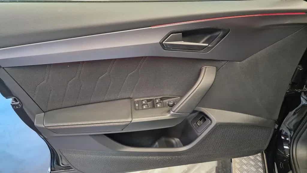 Cupra Formentor 1.5 eTSI Navi/ AHK/ GJR/ ACC/ SHZ/ ... 04/2025-photo-16