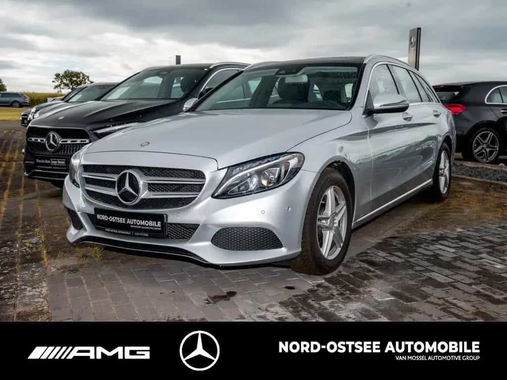 Mercedes-Benz C 250 d T AVANTGARDE NAVI TEMPO KAMERA AHK LED 02/2017-photo-5