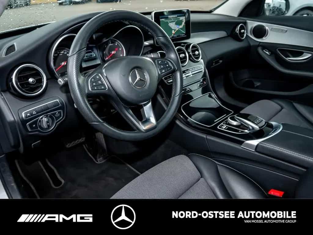 Mercedes-Benz C 250 d T AVANTGARDE NAVI TEMPO KAMERA AHK LED 02/2017-photo-6