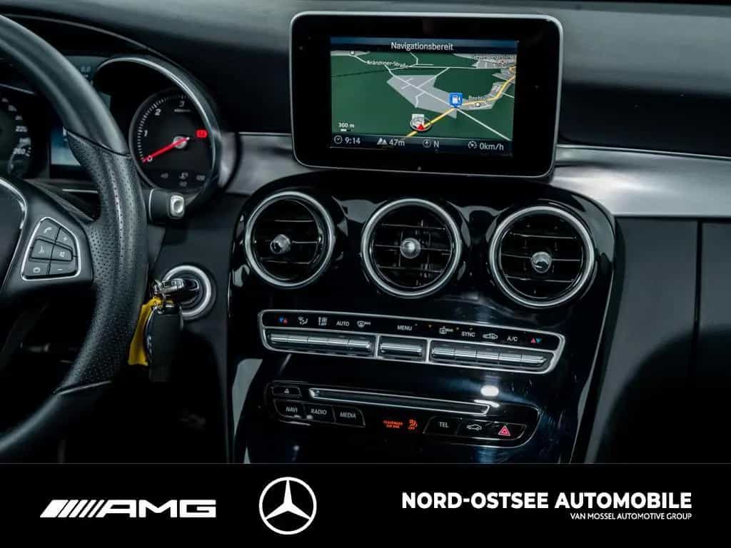 Mercedes-Benz C 250 d T AVANTGARDE NAVI TEMPO KAMERA AHK LED 02/2017-photo-8