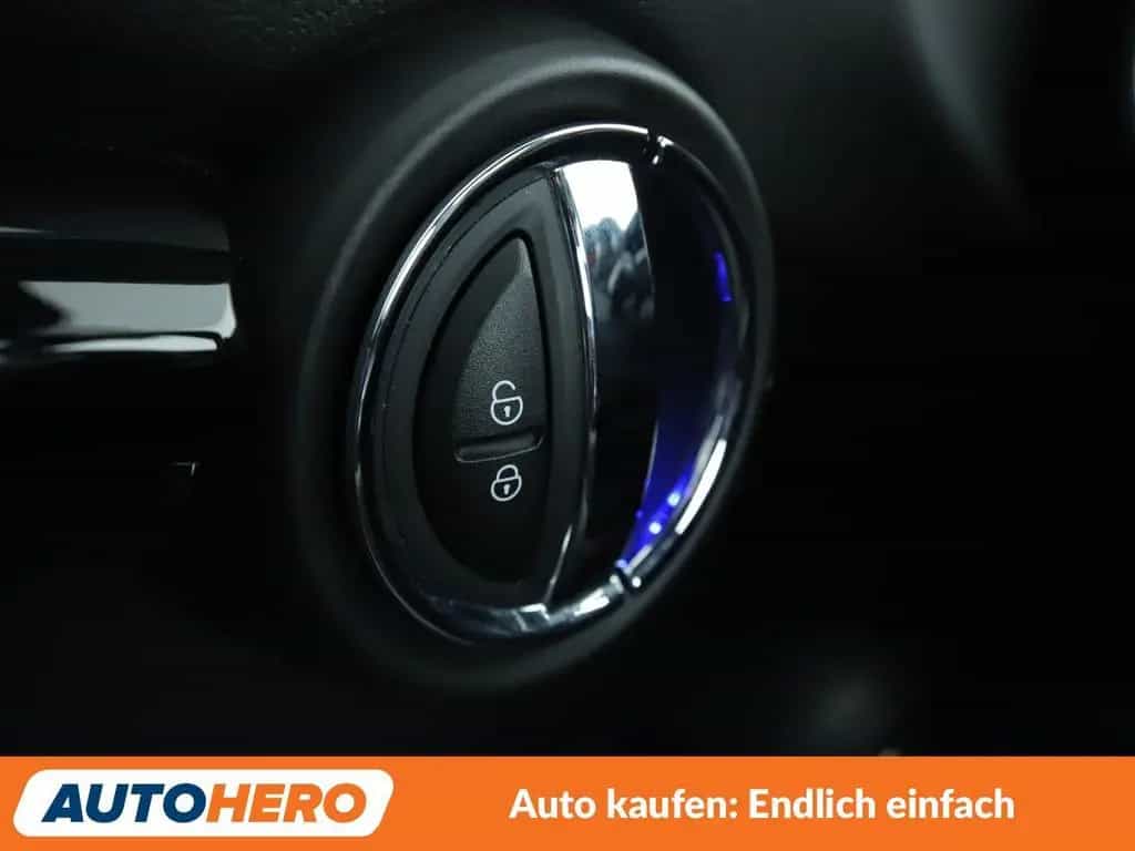 MINI Cooper S Aut.*NAVI*LED*TEMPO*PDC*SHZ* 11/2017-photo-24
