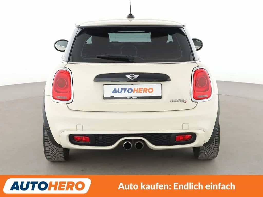 MINI Cooper S Aut.*NAVI*LED*TEMPO*PDC*SHZ* 11/2017-photo-4