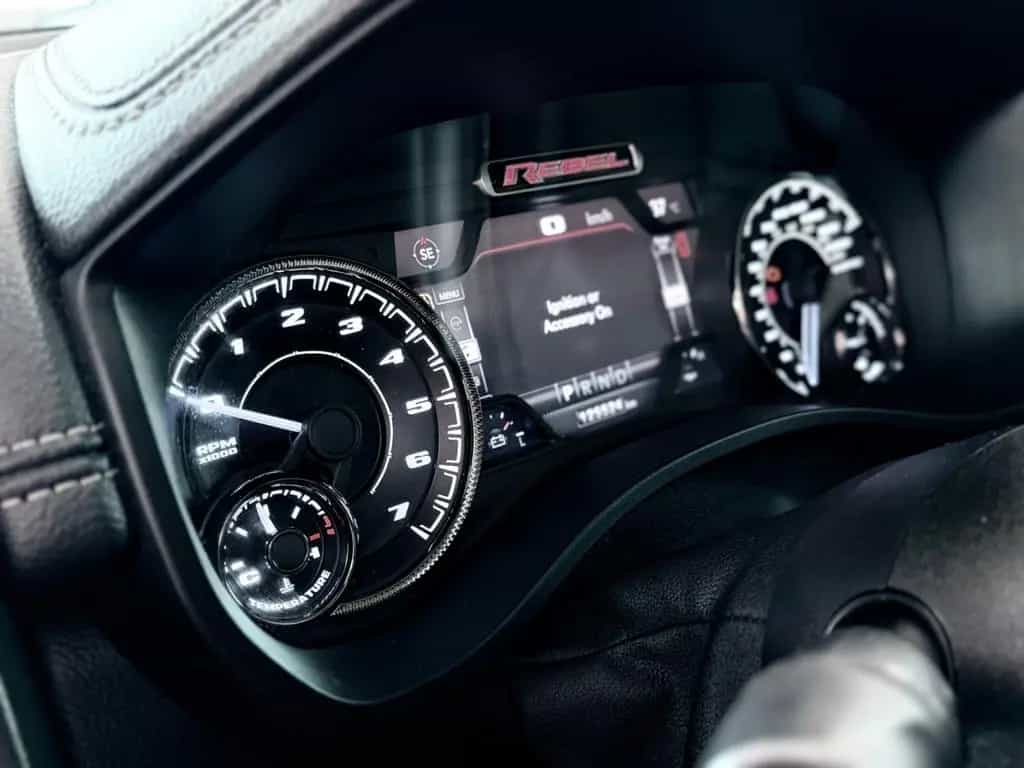 Dodge RAM /REBEL/BIG SCREEN 01/2021-photo-16
