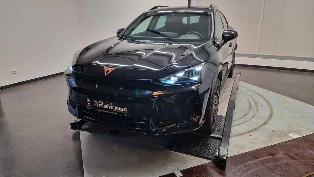 Cupra Formentor 1.5 eTSI Navi/ SHZ/ Panorama/ AHK/ ... 10/2024-photo-0