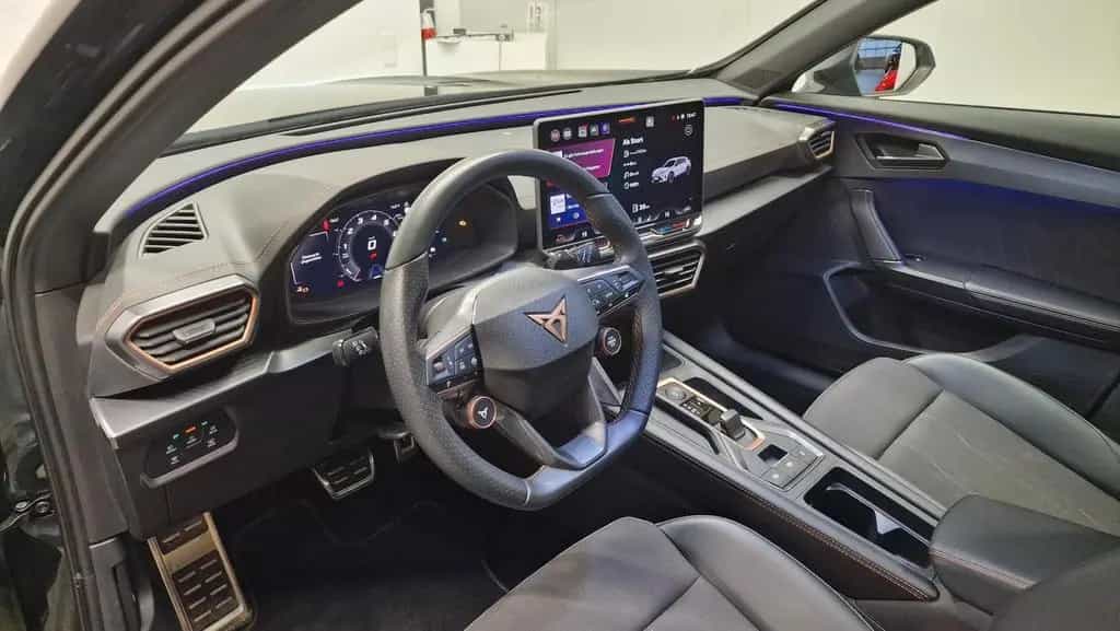 Cupra Formentor 1.5 eTSI Navi/ SHZ/ Panorama/ AHK/ ... 10/2024-photo-5
