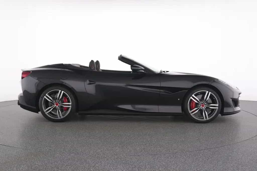 Ferrari Portofino Carbon Interior - Nackenwärmer 11/2020-photo-12