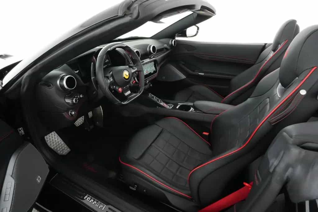 Ferrari Portofino Carbon Interior - Nackenwärmer 11/2020-photo-17