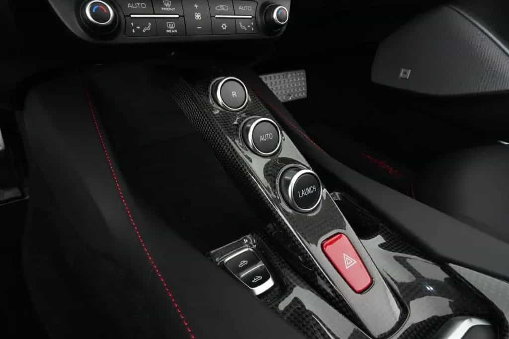 Ferrari Portofino Carbon Interior - Nackenwärmer 11/2020-photo-20
