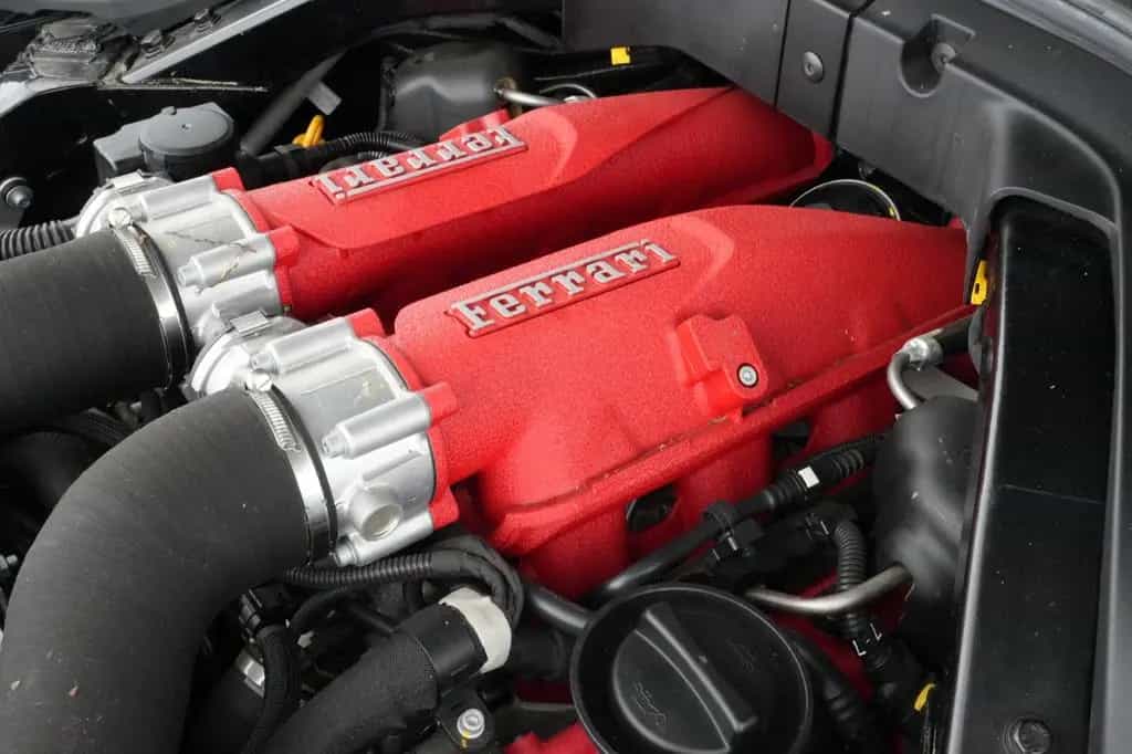 Ferrari Portofino Carbon Interior - Nackenwärmer 11/2020-photo-26