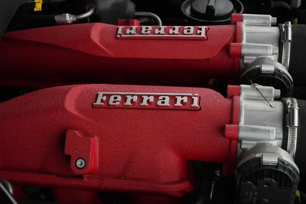 Ferrari Portofino Carbon Interior - Nackenwärmer 11/2020-photo-27