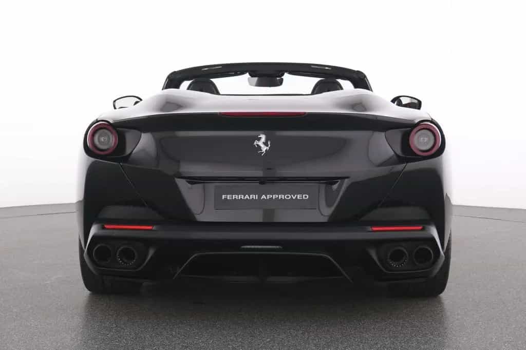 Ferrari Portofino Carbon Interior - Nackenwärmer 11/2020-photo-8