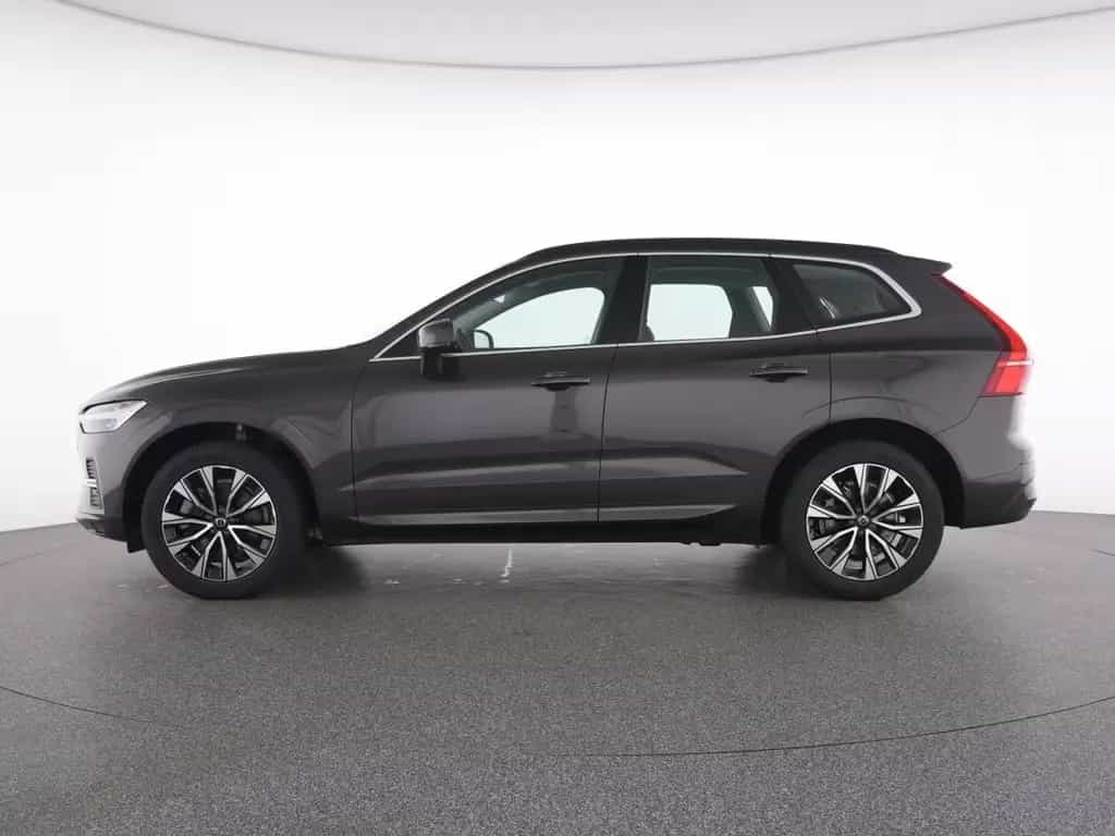 Volvo XC60 B4 Core+WINTERPAK+LM19+RFK+DAB+KLIMA+NAVI+ 02/2023-photo-10