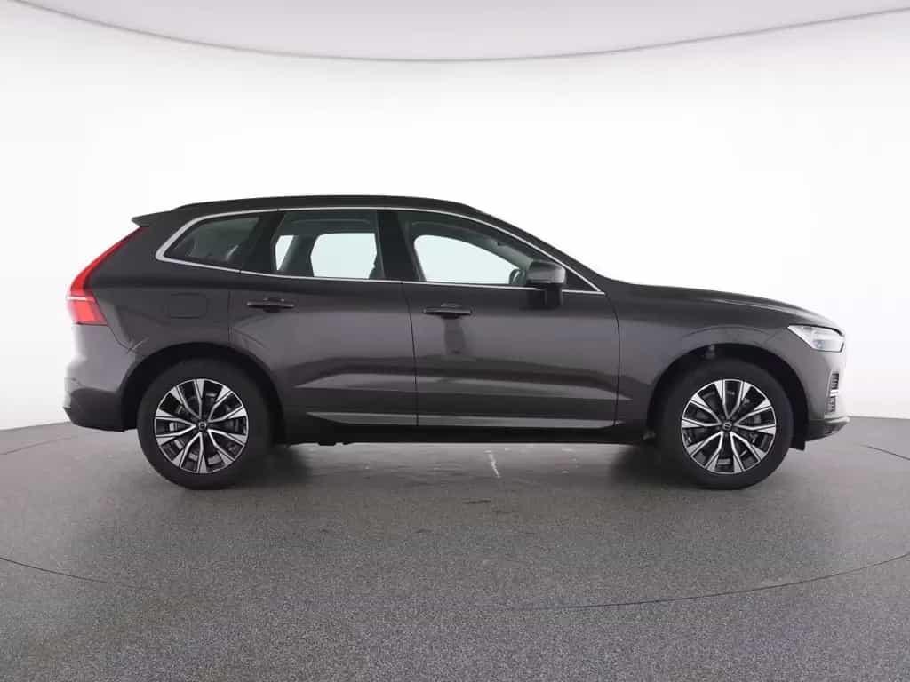 Volvo XC60 B4 Core+WINTERPAK+LM19+RFK+DAB+KLIMA+NAVI+ 02/2023-photo-11