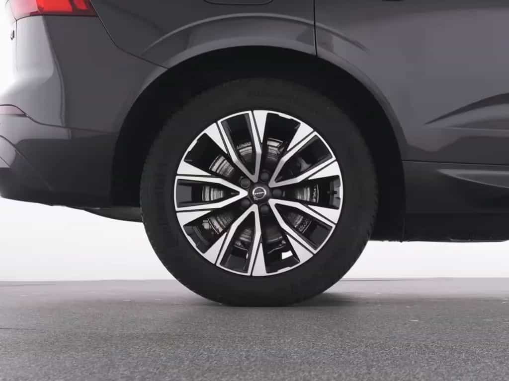Volvo XC60 B4 Core+WINTERPAK+LM19+RFK+DAB+KLIMA+NAVI+ 02/2023-photo-22