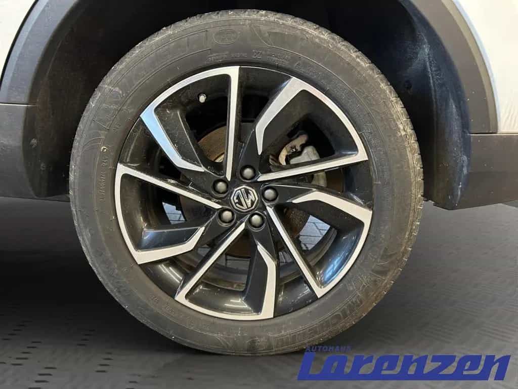 MG ZS 1.5 Vti LUXURY A T Navi Leder 360 Kamera LED 08/2024-photo-18