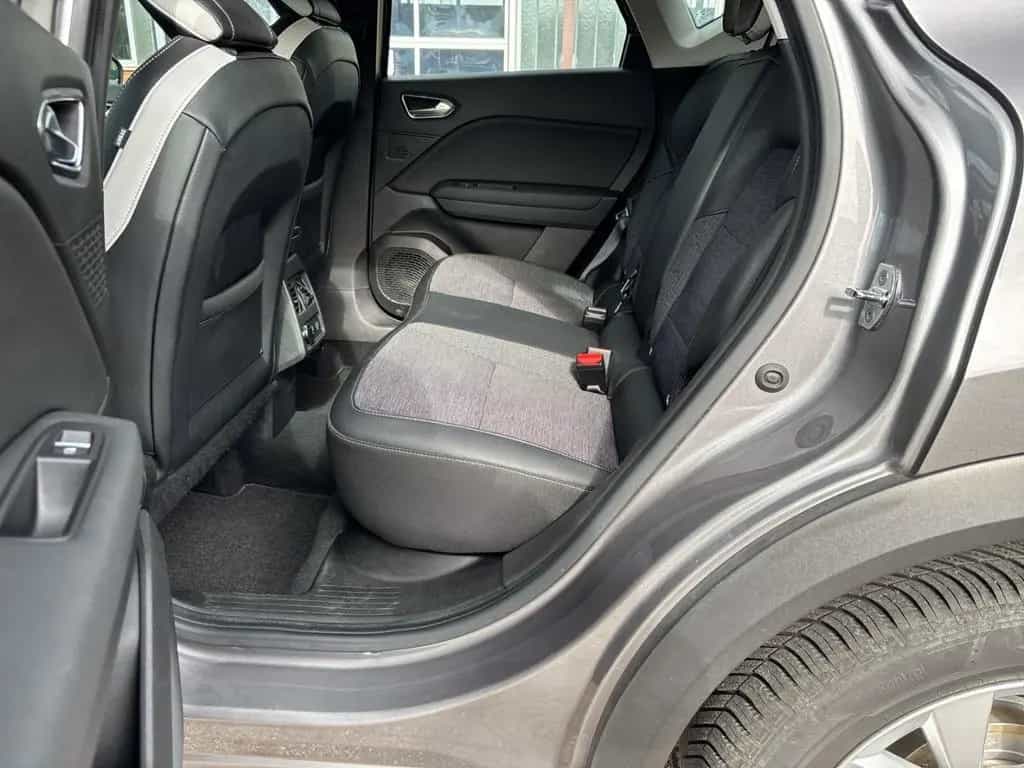 Renault Captur II Intens INTENS TCe 155 EDC AHK 360 Kame 02/2020-photo-8