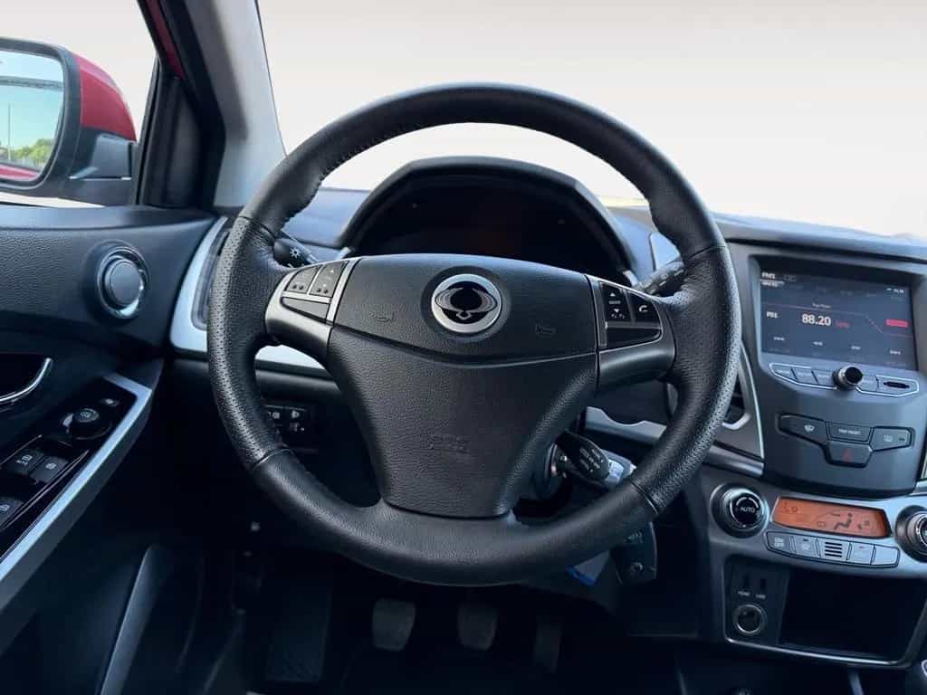 Ssangyong Korando Crystal 4x2 2.2 XDi Leder 12/2017-photo-11