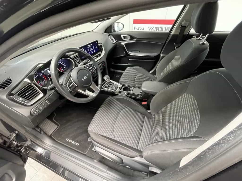 Kia cee'd Sportswagon Ceed SW 1.5 T-GDI DCT Spirit TEC 02/2023-photo-16