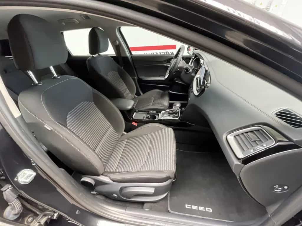 Kia cee'd Sportswagon Ceed SW 1.5 T-GDI DCT Spirit TEC 02/2023-photo-17