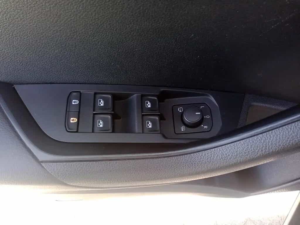 Skoda Karoq Drive 125/AHK/NAVI/KAM/SH/PDC/ACC/LED/ 09/2020-photo-18